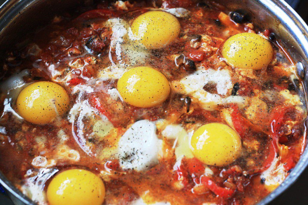 Paleo Breakfast Recipes - Low Carb Shakshuka