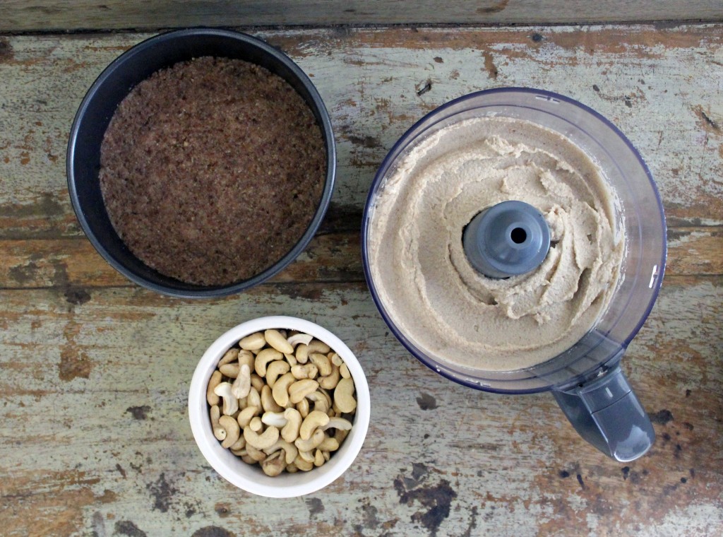 Paleo Dessert Recipes: Raw Cashew Cheesecake